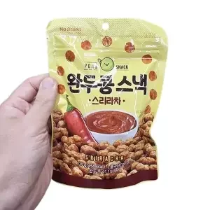 완두콩 스낵 스리라차